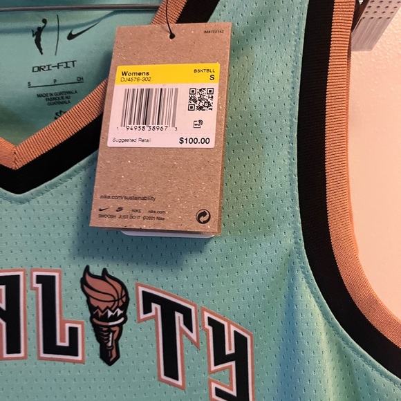 Nike NY Liberty Eqality Jersey - Picture 5 of 5